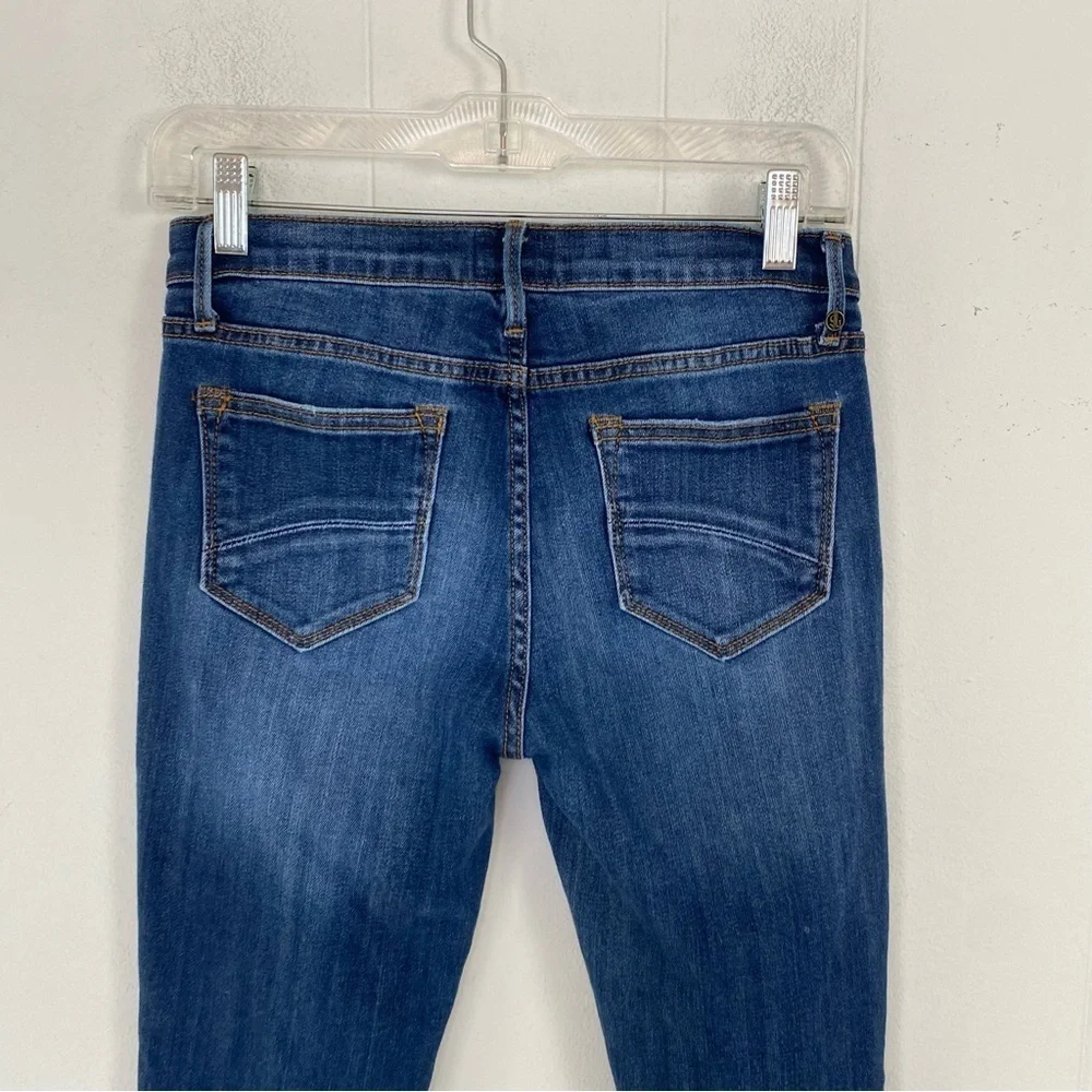 Driftwood Jackie Rose Floral Embroidered Skinny Jeans Raw Hem Stretch Size 26 - Picture 11 of 16
